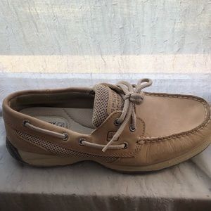 Barely worn leather Sperrys